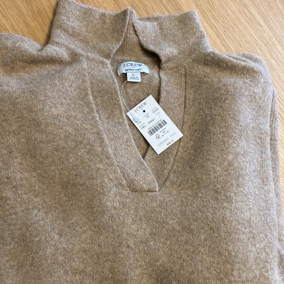 J Crew Women’s Sweater Polo - Picture 2 of 7